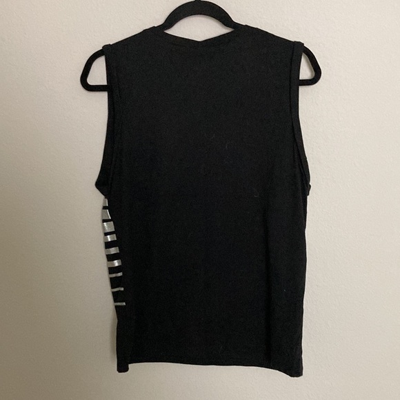 New Fabletics Work Out Muscle Tee - Picture 4 of 4